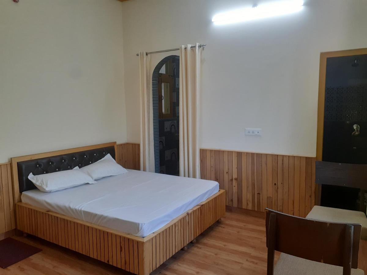 Gazing Moon Homestay Shamshi Kültér fotó